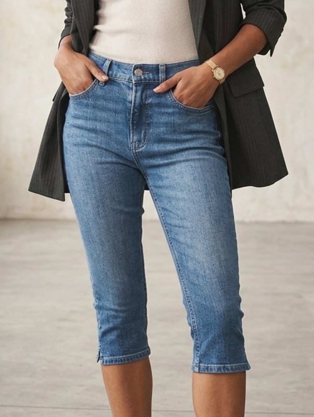 Divided Denim Capri Pants